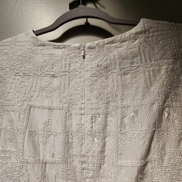 Cable Melbourne White Embroidered Mid Length White Summer Dress, Medium - Picture 16 of 16